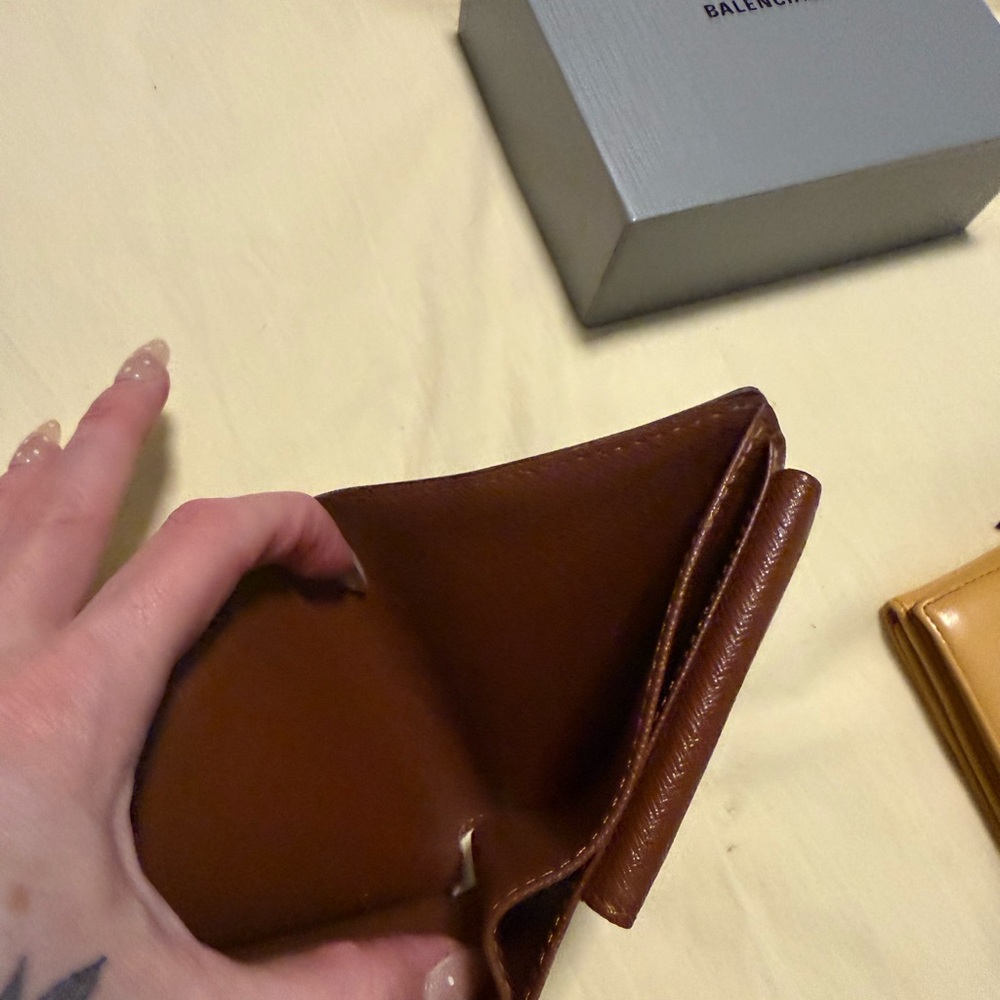 LV Bi-fold